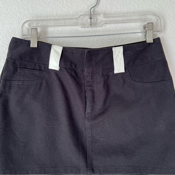 Alice + Olivia Black Mini Skirt Size 8 - Picture 3 of 8